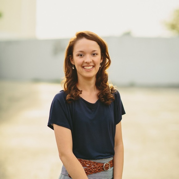Meet your Posher, Ashley - Picture 1 of 1